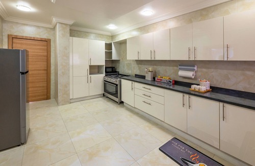 Ikoyi Apartment | Luxury 3-Bed Apartments in Ikoyi, with Pool, Gym, & Near Lagos' Top Attractions!