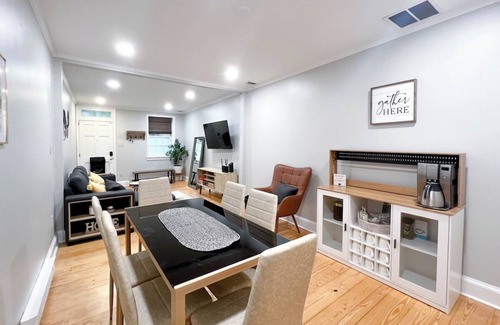 Fells Point House | Luxury 3 bed row home in the heart of downtown Fells Point