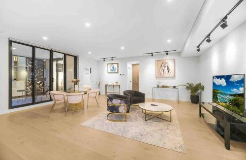 Ryde Apartment | Luxury 3 Bedroom Apartment in Ryde