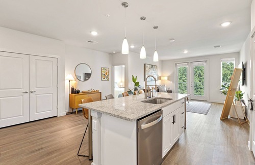 Windsor Park Apartment | Luxury 3-BR Apartment