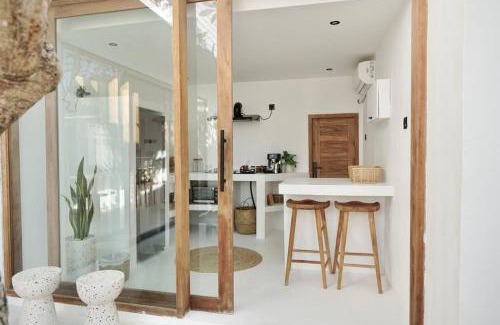 Padonan Villa | Luxury 3BR&3Bath Family-friendly Villa in Canggu