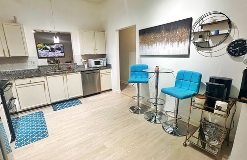 Sunset Road House | Luxury 3BR w King & Queen Beds, Patio, Playground, Uptown CLT, Home w Office