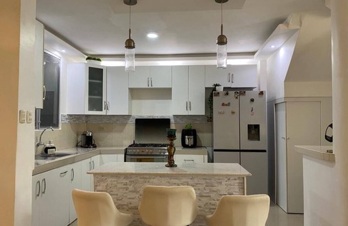 Playas Villa | Luxury 4 bedroom Villa, beach, pool,BBQ, Mall