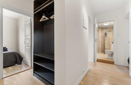 Majorstua Apartment | Luxury 4-Bedroom Apartment in Oslo's Heart - Walk to Major Attractions