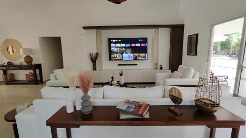 Playa Chiquita Villa | Luxury 4-Bedroom Villa with Climate Pool