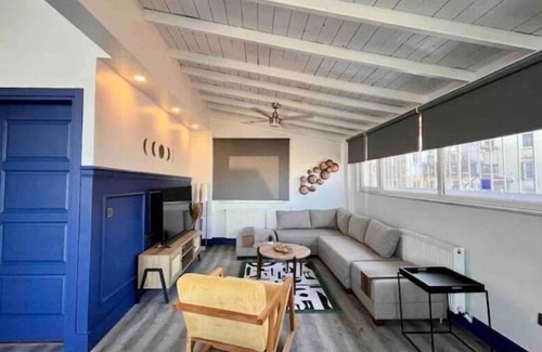 Galata Apartment | Luxury 4 BR with Seaview, Private Terrace & Jacuzzi
