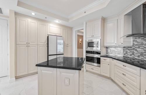 Olympus Condo | LUXURY 4-Ensuites Beach condo in Jupiter 100 Yards to Ocean!Ocean Views!