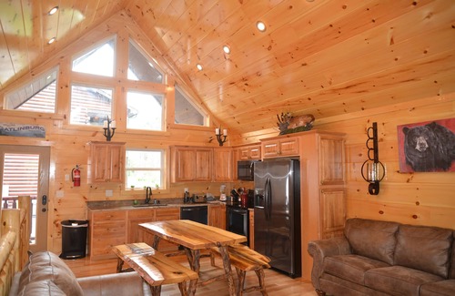 Gatlinburg Cabin | Luxury 4 King Suites, 4 Bath Log Cabin Close to Town & Trolley