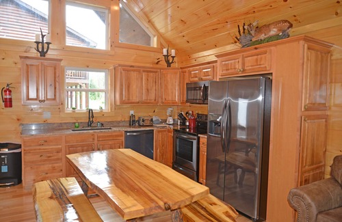 Gatlinburg Cabin | Luxury 4 King Suites, 4 Bath Log Cabin Close to Town & Trolley