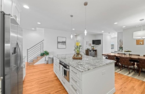 Platt Park House | Luxury 5 bd/4ba - sleeps 10 Near Platt Park/DU