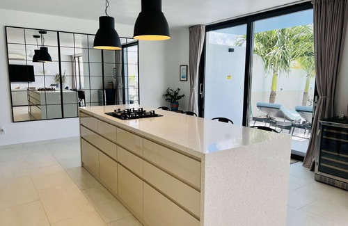 Indigo Bay Villa | Luxury 5 star Indigo Bay Villa w/Pool-Walk to Beach