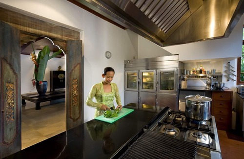 Samplangan Villa | Luxury 6.5 Beds Villa W/Waterfall, 13Min Drive To Monkey Forest!