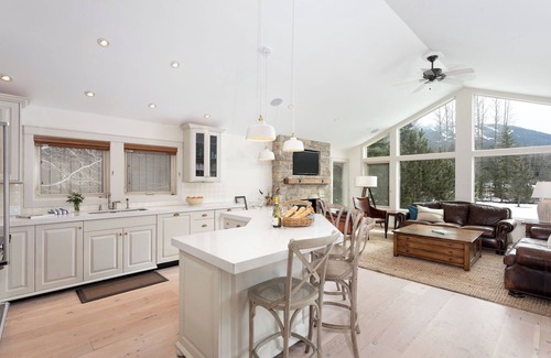 Nicklaus North House | Luxury 6 Bed Chalet on the Golf Course!