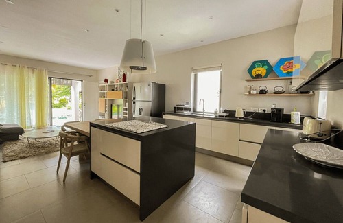 Grand River South East Villa | Luxury 6-Bedroom Villa with Private Pool