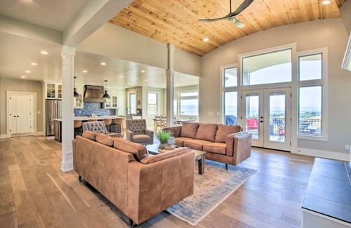 Fish Haven House | Luxury Amenities, Game Room, Pool & Hot Tub Access!