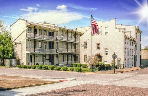 Maysville Apartment | Luxury and Character in Maysville, Kentucky