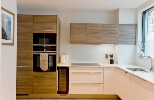Queenstown House | Luxury and Modern 3 bed 3 bath Battersea Power Station