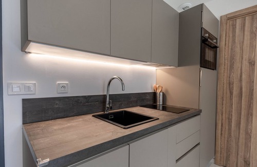 Roquefort-les-Pins Apartment | Luxury apartment, private spa & heated pool