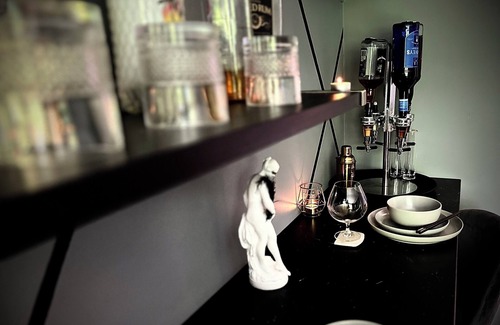 Croham Apartment | Luxury Aparment by Croydon city. Close to Gatwick Airport