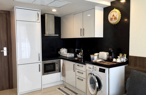 Central Pattaya Condo | Luxury Apartment B2 on Grand Avenue in Central Pattaya at Pattaya City Estates