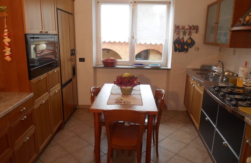 Valdengo Apartment | Luxury apartment in an old historic farmhouse on the top of a hill