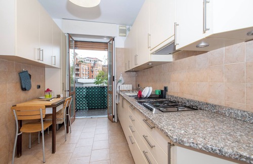 Porta Romana Apartment | Luxury Apartment in Uni Bocconi, Historical Center, Tram Stop Under House