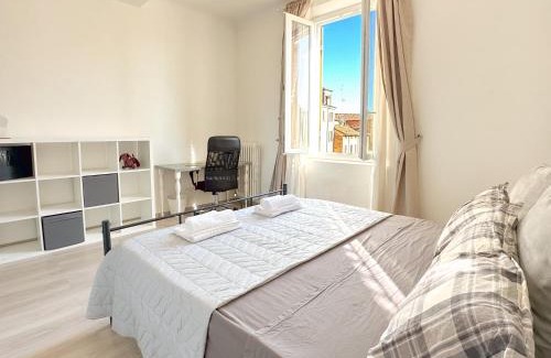 Old Town Apartment | Luxury Apartment next to the Francescana
