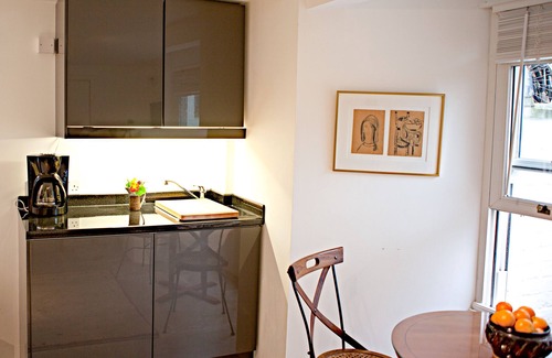 Oxford City Centre Apartment | Luxury apartment on an island in the River Thames in Oxford’s historic centre