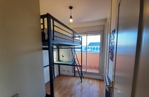 Arroyo de la Vega Apartment | LUXURY APARTMENT WITH SAUNA AND GYM