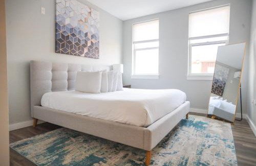 Reading Apartment | Luxury Apartment with Gym, Steps From Commuter Rail #2009
