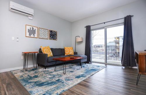 Reading Apartment | Luxury Apartment with Gym, Steps From Commuter Rail #2009