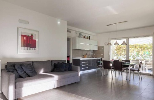 Primaticcio Apartment | Luxury Apartment with Stunning Terrace in Milannnnnnn