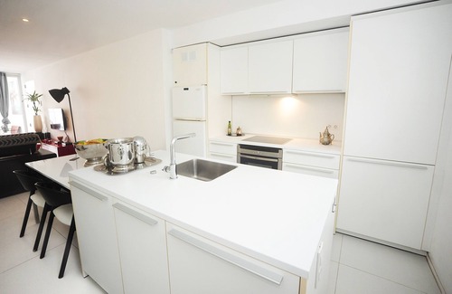 Talamanca Apartment | Luxury Apartments Patio Blanco