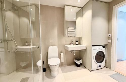 Lindholmen Apartment | Luxury Apt - Karlatornet - 2BR - Spa - Gym - City