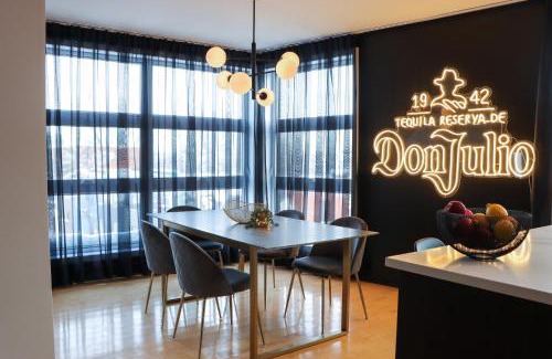 Pointe-Saint-Charles Apartment | Luxury Artist Condo In Montreal