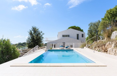 Itri Villa | Luxury Award-winning Villa Set in Olive Groves