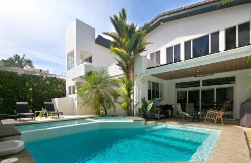 Playa Hermosa Apartment | Luxury Beachfront Oasis - Hermosa Palms 50