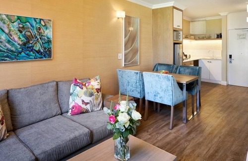 Umhlanga Apartment | Luxury Beachfront Retreat | Balcony | Pool