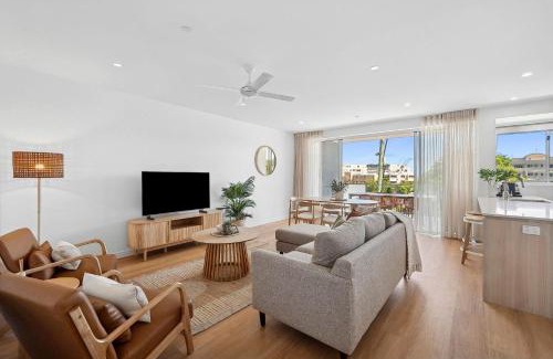 Kings Beach Apartment | Luxury Beachside on Moreton