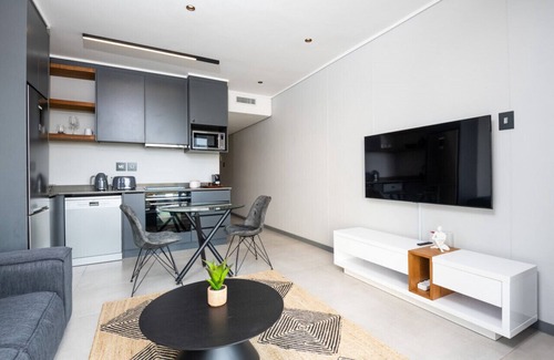 Umhlanga Apartment | Luxury Bellagio 003 One Bed with Inverter