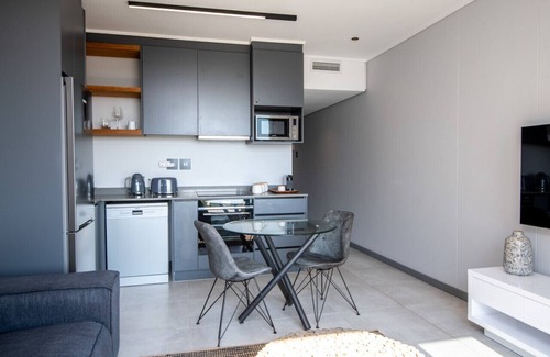 Umhlanga Apartment | Luxury Bellagio 303 with Sea Views and Inverter