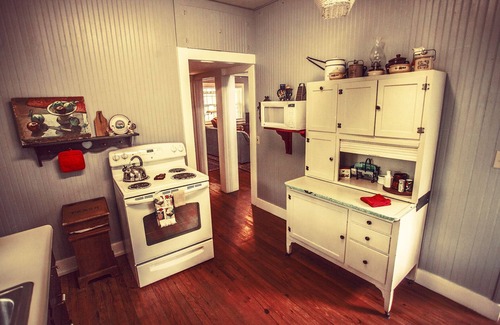 Greeneville Cabin | Luxury Cabins near Pigeon Forge | Family Friendly | Pet Friendly