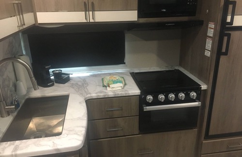 Argillite House | Luxury Camper with Campground Amenities