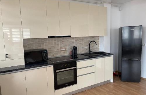 Bacau Apartment | Luxury Central Apartments - Grey