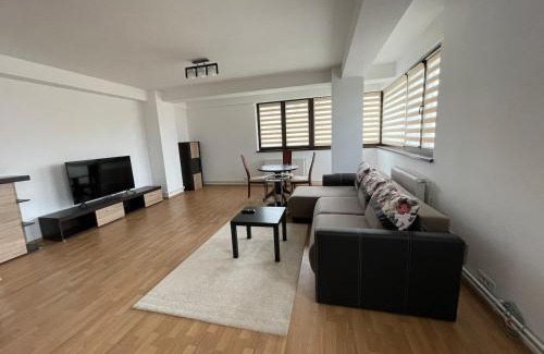 Bacau Apartment | Luxury Central Apartments - Grey