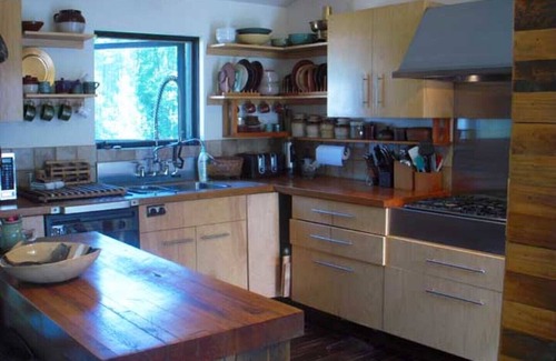 Sutton House | Luxury Chalet Magnifique Peaceful retreat on mountain brook . in Glen Sutton