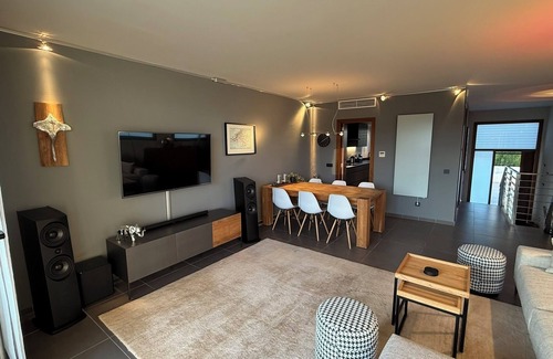 Cala Mandia Ski Chalet | Luxury chalet, new high-quality furnishings, fiberglass, pool, distant view, close to the beach