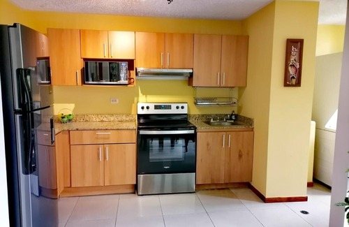 Barrio Santa Lucia Condo | Luxury Condo 5 mins walk to the Beach!