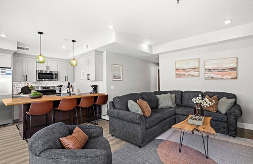 Park Point Condo | Luxury Condo w/Beach Access | Dragestil 715-2