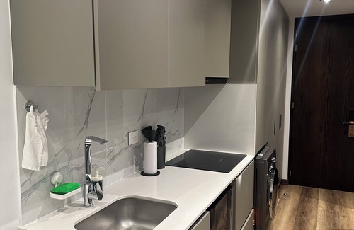 Chico Norte Apartment | Luxury corporate apartment with kitchenette and private laundry near Parque 93